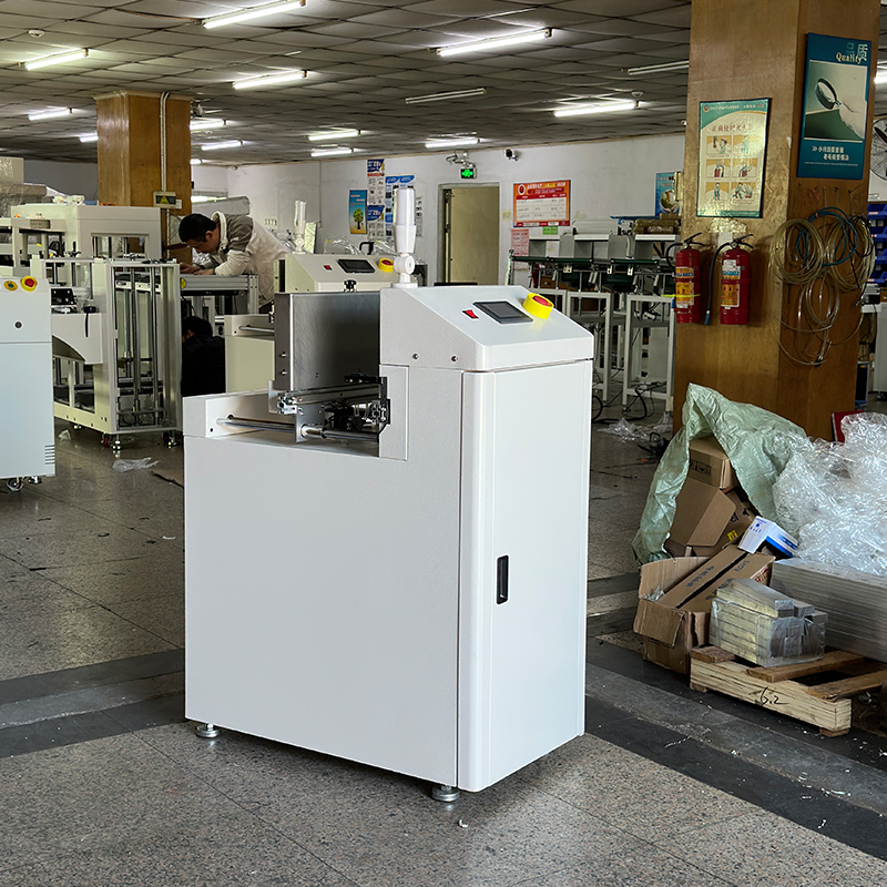 smt设备LEYU乐鱼叠板机